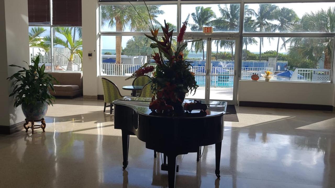 Sherry Frontenac Oceanfront Miami Beach Bagian luar foto