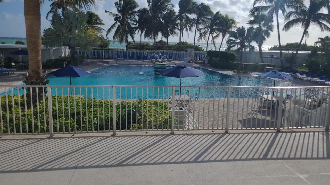 Sherry Frontenac Oceanfront Miami Beach Bagian luar foto