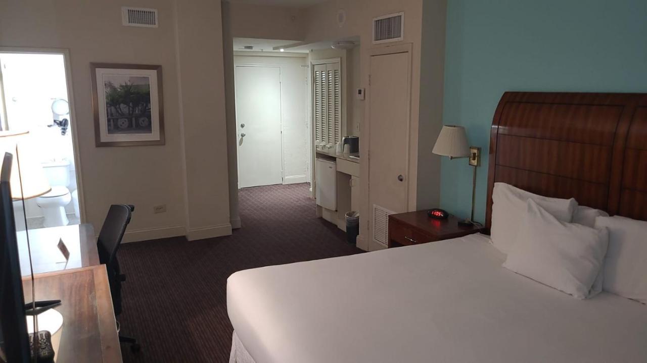 Sherry Frontenac Oceanfront Miami Beach Bagian luar foto
