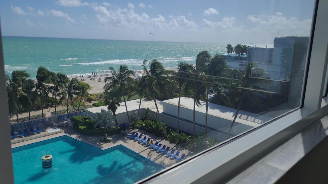 Sherry Frontenac Oceanfront Miami Beach Bagian luar foto