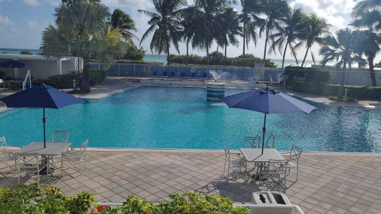 Sherry Frontenac Oceanfront Miami Beach Bagian luar foto
