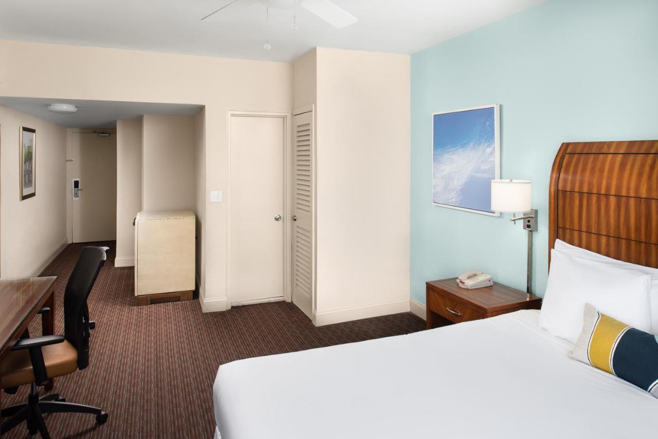 Sherry Frontenac Oceanfront Miami Beach Bagian luar foto